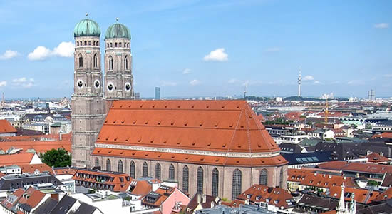 Munich City Panorama - Altstadt München Stadt (David Kostner)